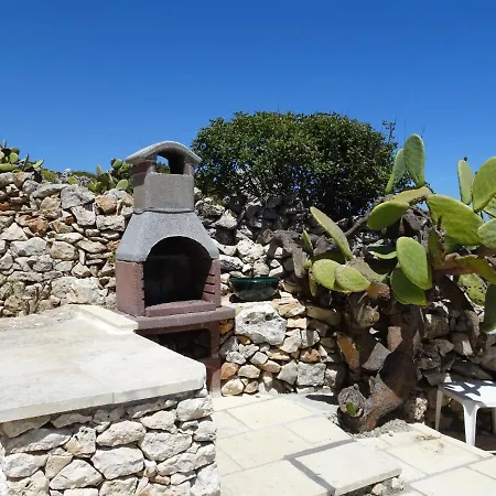بيت للعطل On Seaside With Pool, Puglia